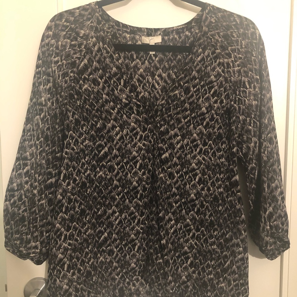 Joie silk printed flow top. 3/4 sleeves . Cute!